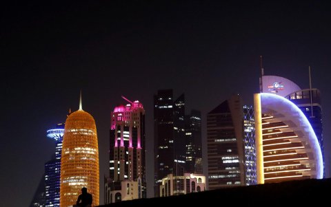 En la imagen, tomada el 22/09/2002, vista del skyline de Doha.