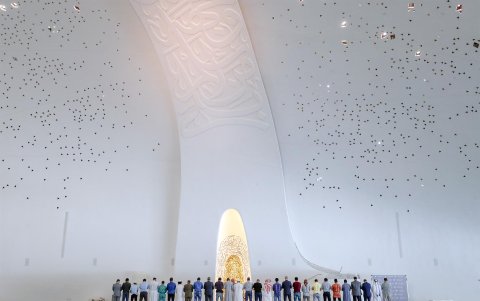 En la imagen, tomada el 19/09/2002, la Mezquita del Education City durante un rezo.