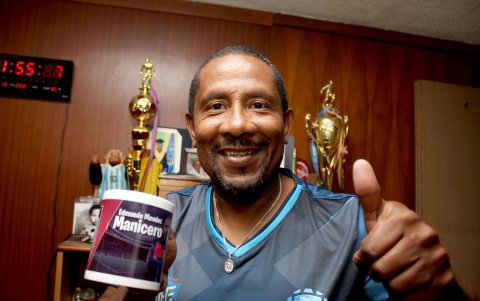 Edmundo Méndez tiene varios artículos donde está grabado su apodo.