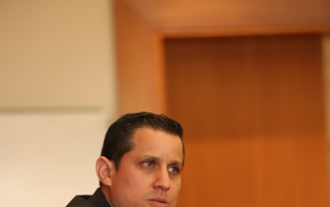 Reconoce que si no llega a ganar las elecciones, espera que Emelec vuelva a unirse.