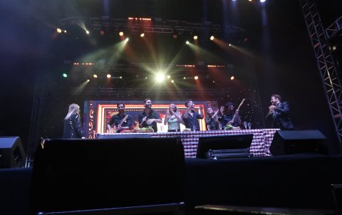 Cuando Pimpinela interpretó 'La familia'.