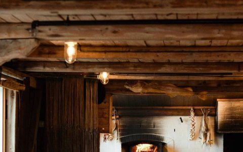 Kitchen on the Edge of the World rota a los mejores chefs del mundo para hacer cenas para 20 personas.