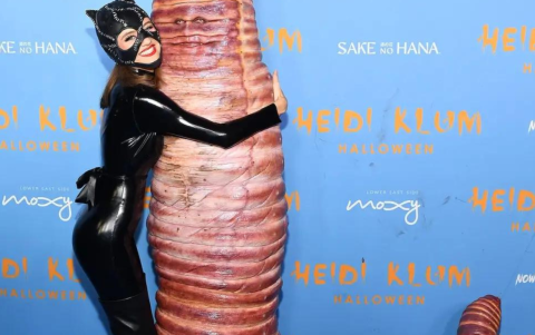 Leni Klum abraza a Heidi Klum.