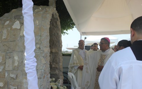 La gruta de la Virgen de los No Nacidos y por Nacer también fue inaugurada.