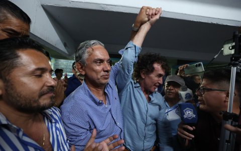 José Pileggi (i), nuevo titular de Emelec,  y Jorge Bonnard, vicepresidente, buscan nuevos títulos con el Bombillo.