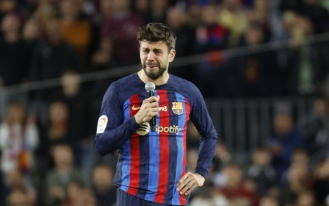 Gerard Piqué, entre lágrimas durante su despedida del fútbol.
