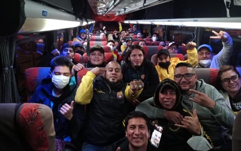 Los hinchas de Barcelona viajarájn a Quito a respaldar a su equipo.