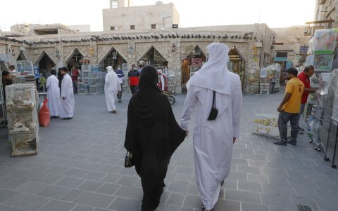 Se deben respetar los códigos de vestimenta.