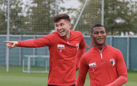 Carlos Gruezo, mediocentro del Augsburg, no jugó ante Unión de Berlín. El duelo finalizó en tablas 2-2.