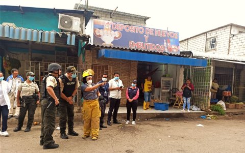 La Libertad. Elementos del Cuerpo de Bomberos, de la Policía Nacional y del Municipio, recorrieron la zona H cuando fue declarada zona H..