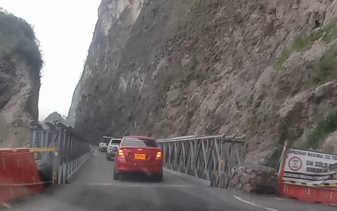 En las vías de Nariño hay tramos en obras que generan trancones.