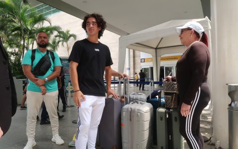 Viajeros. Algunos viajeros también muestran su preocupación por los riesgos que corren al viajar desde Guayaquil. Esperan una pronta solución