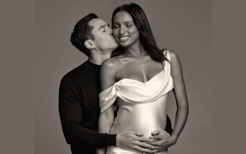 Juan David Borrero y Jasmine Tookes en la sesión de fotos de su primera hija