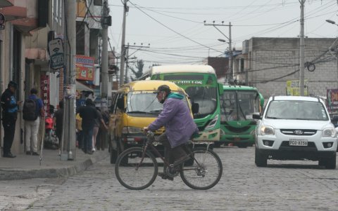 Tráfico. Este es uno de los puntos negativos que identifican los residentes. Los trancones son en la mañana y tarde.