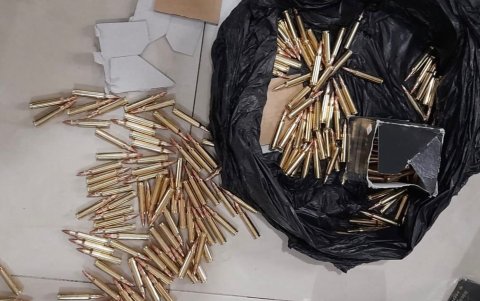 El Presidente de Ecuador, Guillermo Lasso, anunció la captura de dos traficantes que surtían de armamento al crimen.