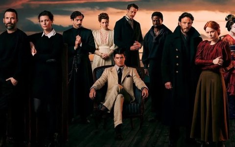 Son ocho capítulos que atrapan al lector, quien debe cumplir el reto de armar el rompecabezas que la serie plantea.