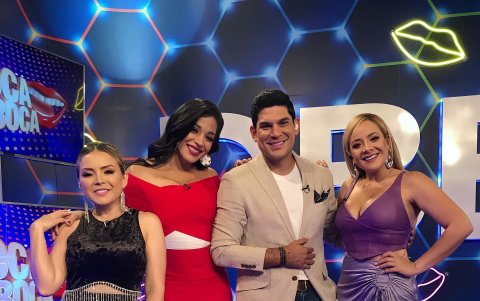 Silvana Torres junto a sus compañeros del programa De Boca en Boca.
