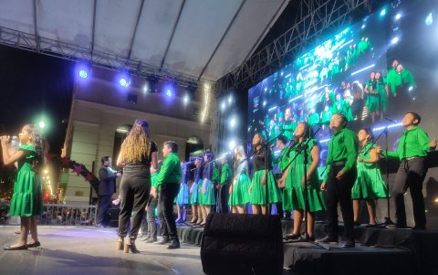 El grupo Querubín cantó varias canciones navideña