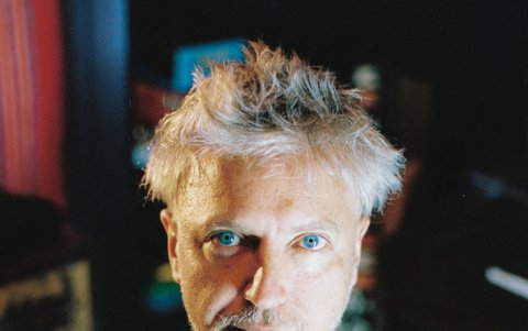 Imagen promocional de su disco 'Basta de música'