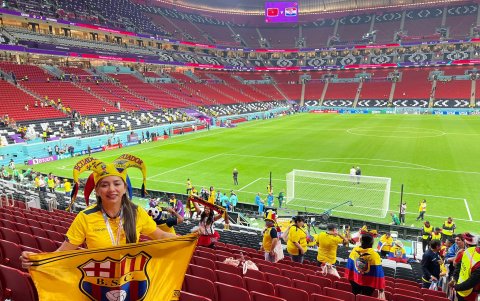 Anita Merino, seguidora de la selección ecuatoriana, cuenta que en caso de que la Tri vaya a octavos de final, lo primero que hará será buscar hospedaje.