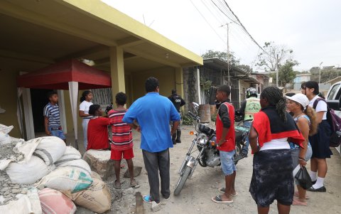 Guayaquil. El primer punto donde atacaron los criminales fue esta vulcanizadora. Una persona murió.