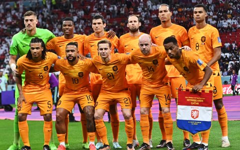 Países Bajos se quedó con el primer lugar del Grupo A y terminó sin derrotas.