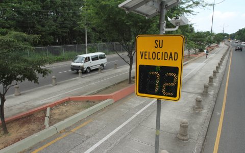 La avenida Barcelona es uno de los puntos donde conductores aseguran haber sido perjudicados con lecturas equivocadas de dispositivo de medición.