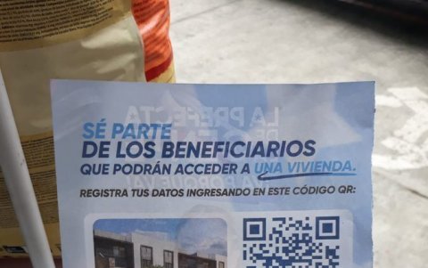 Panfletos. La imagen de Susana González ronda para captar votos, pero la Prefectura niega que sea de su autoría.