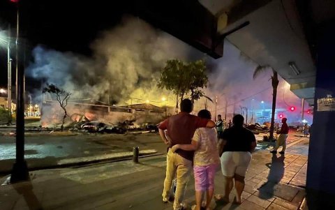 Incidente. Así de dantesco se veía el panorama la madrugada del ayer.