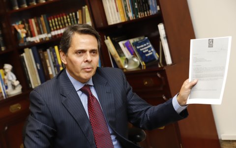 Víctor Araus - Pueblo igualdad y Democracia.