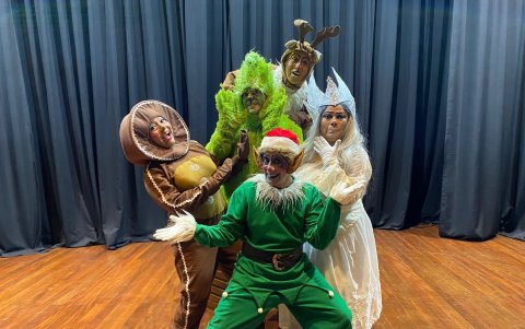 Obra. Los integrantes del grupo Ellos, presenta una de sus obras navideñas, este domingo 18 de diciembre.