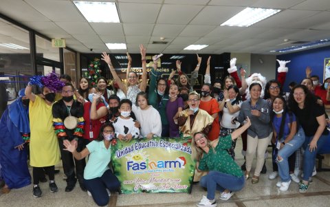 La fiesta fue completa entre los niños y los colaboradores de Granasa.