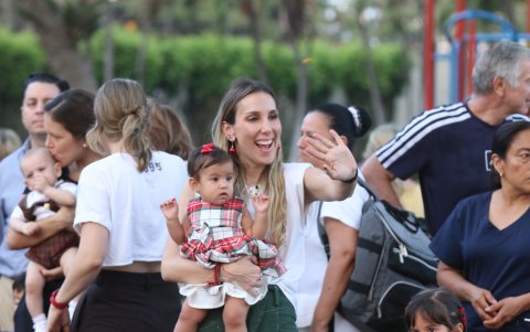 Unión. Los residentes también se alegraban de ver a sus vecinos.