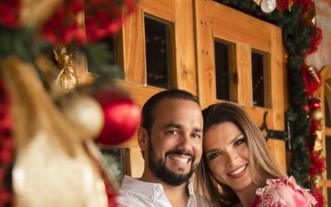La pareja se conoció en un mitin político y el flechazo fue instantáneo.