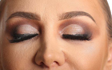 Maquillaje cut crease