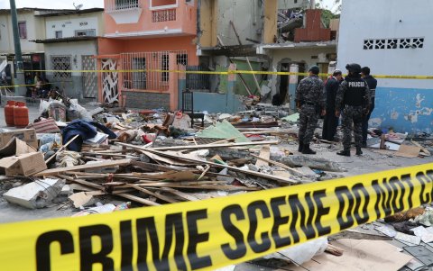 Los policías llegaron hasta el lugar para resguardar la zona.