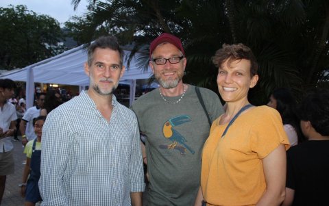 El rector general, Andreas Herzog, junto a los docentes Andreas Meissner y Miro Dahm.