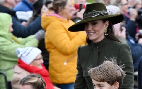 Kate con Charlotte y George.