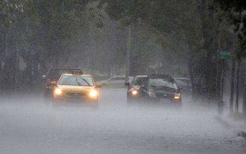 Invierno. Lo recomendable es utilizar las luces amarillas, conocidas como alógenas