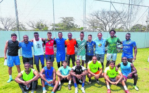 Jugadores como Pedro Ortiz, Dennis Quiñónez, Luis Santana, forman parte de los Atletas de Cristo.