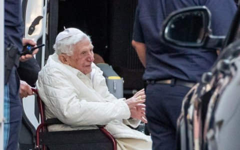 Una de las últimas apariciones del Papa emérito, Benedicto XVI.