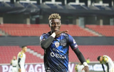 Jhoanner Chávez llega procedente de Independiente del Valle a Brasil.