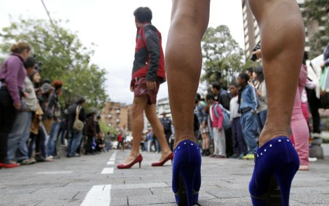 Actividades. La carrera de tacones ha ganado adeptos en Quito.