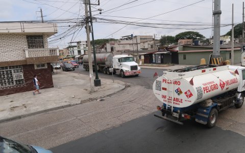 El congestionamiento vehicular que se genera, es un malestar que se ha vuelto habitual para los ciudadanos de esta ciudadela.