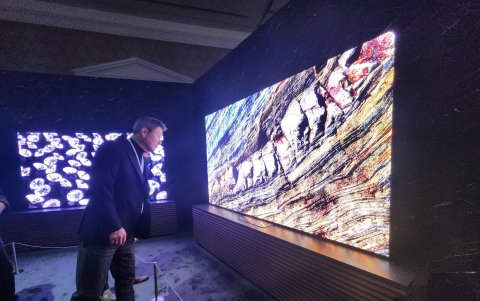 Este es uno de los televisores de Samsung que incorpora un panel MicroLED.