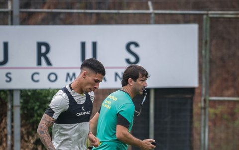 Agustín Rodríguez, delantero de Barcelona, durante el entrenamiento del miércoles 4 de enero.
