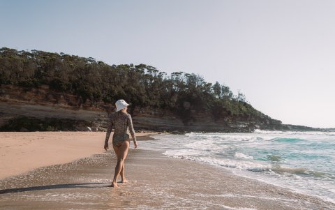 La arena tiene algunos minerales que ayudan a la piel.