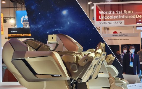 La empresa surcoreana Bodyfriend está apuntando a los dolores de cuello y espalda causados ​​por sentarse encorvado sobre las pantallas..