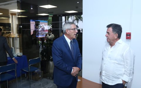 Fausto Cobo y Johnny Béjar.