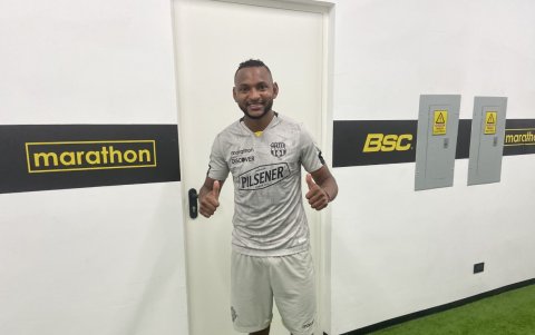 Luis Arce, centrocampista.